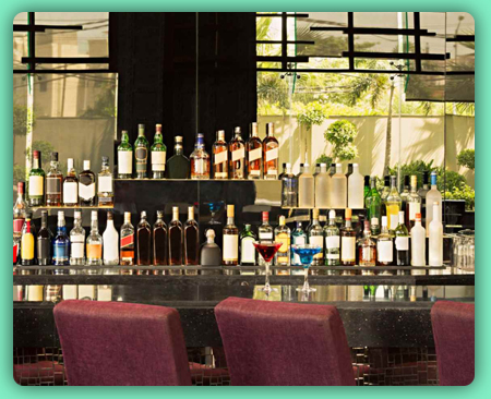 Delhi Government Enforces Liquor Service Timings for Hotels and Restaurants